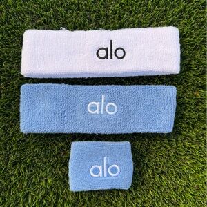 ALO Yoga Terry Headband Trio - Light Blue & White